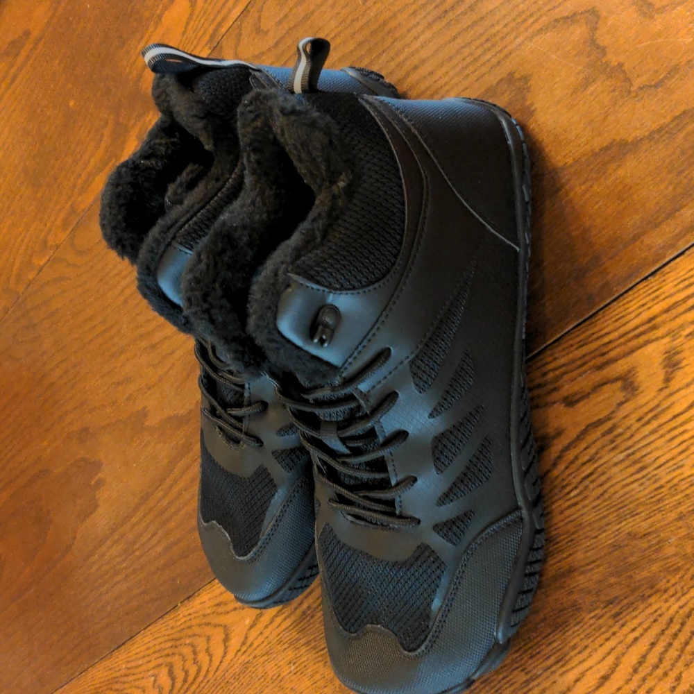 HIKE Footwear Frostline Max men size 12.5 fits small